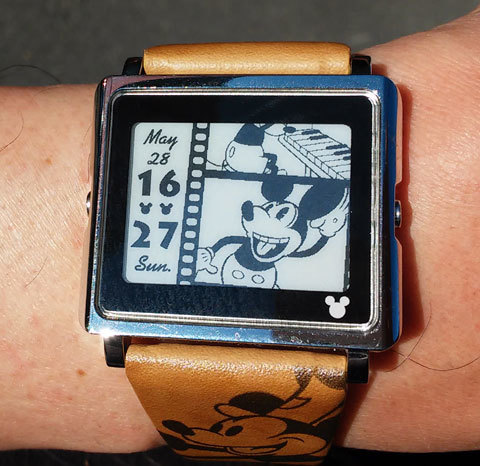 雑貨編１１１】多彩なグラフィックで「時を楽しむ」腕時計＜スマート