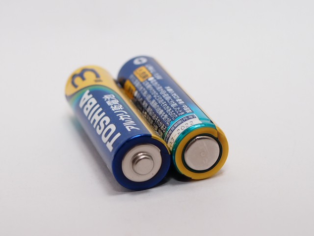 乾電池の画像集 出張所Ⅱ TOSHIBA アルカリ乾電池 単3形 LR6(L)/1.5V (LR6L 10MP)