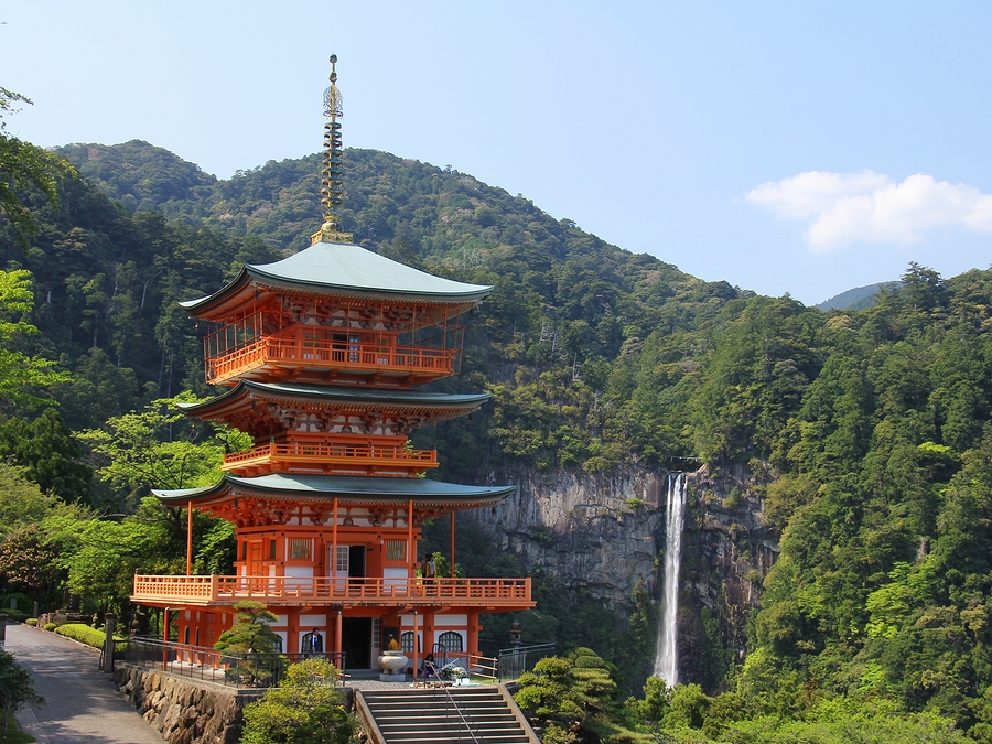 世界遺産那智滝・熊野那智大社・青岸渡寺／日本を代表する大瀑布の絶景