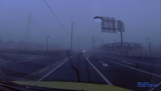 濃霧の朝-3