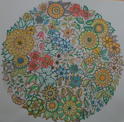 大人の塗り絵ジョハンナ・バスフォード花の円